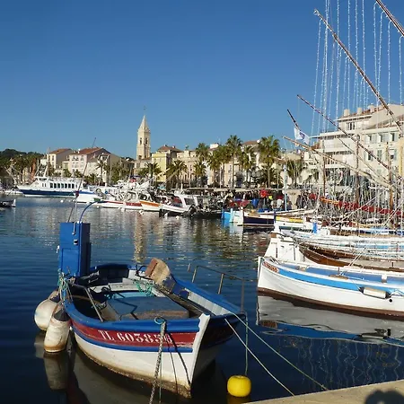 Les Colonnes * Sanary-sur-Mer
